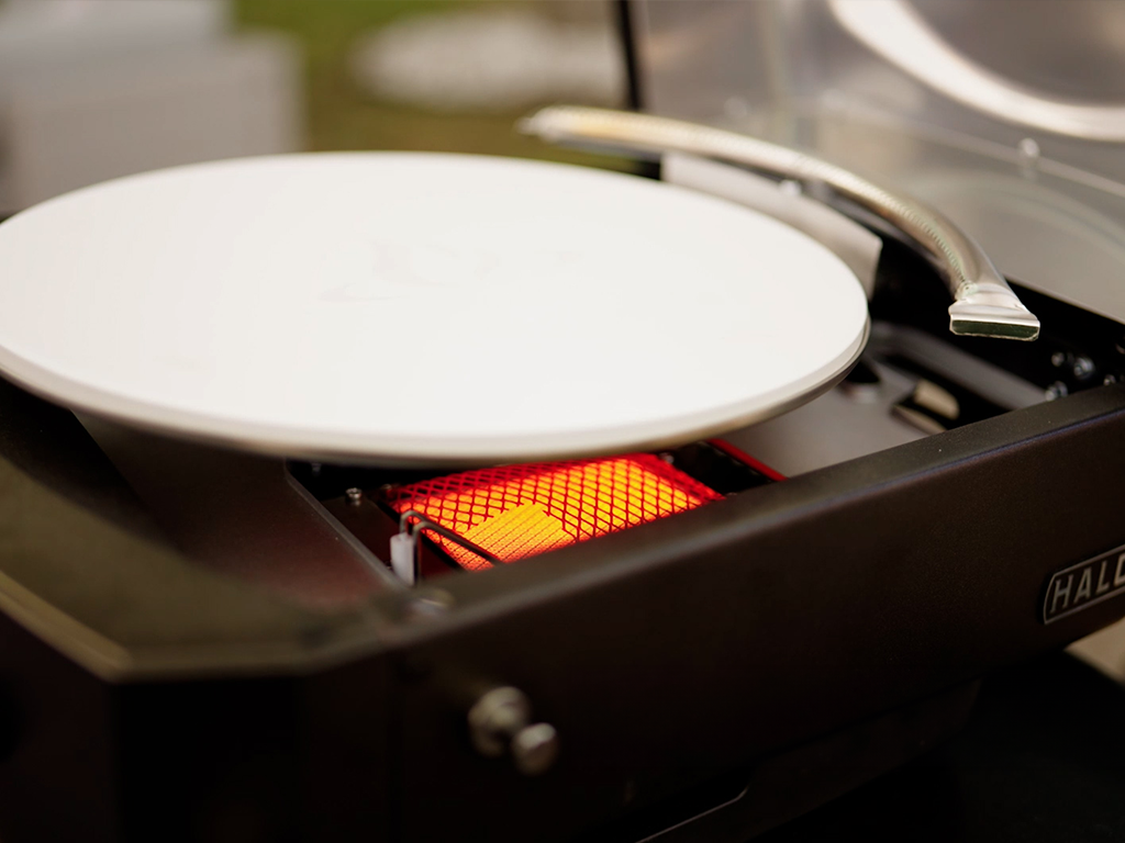 Versa 16 Pizza Oven w/ Rotating Stone
