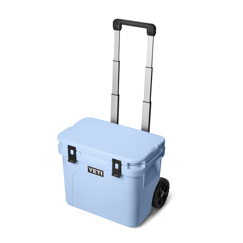Roadie 32 Wheeled Cooler - Big Sky Blue