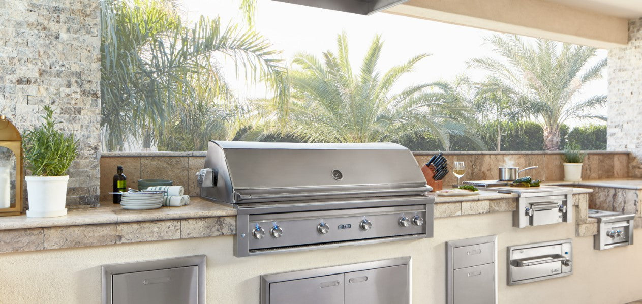54" Professional Built-in Grill with 1 Trident Infrared Burner and 3 Ceramic Burners and Rotisserie (L54TR)