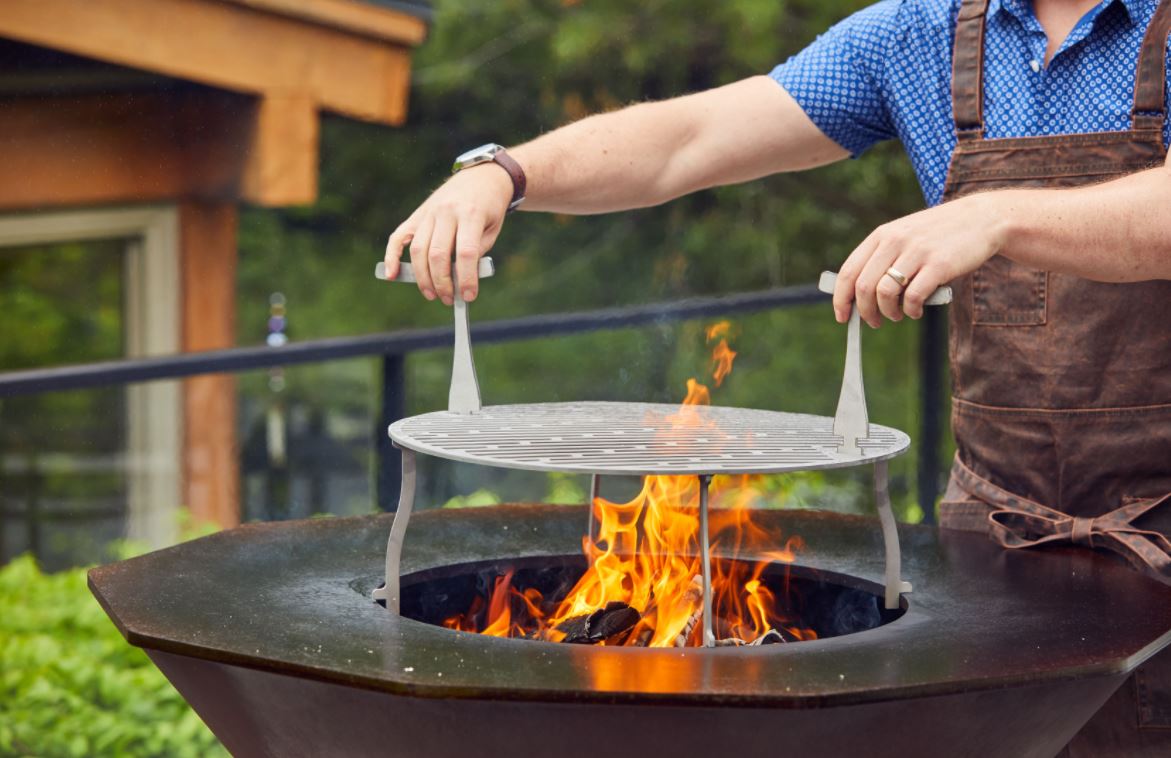 Wood Fired Grill with High Pedestal