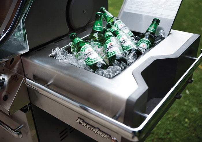 Napoleon Prestige PRO 825 - Dickson Barbeque Centre Canada