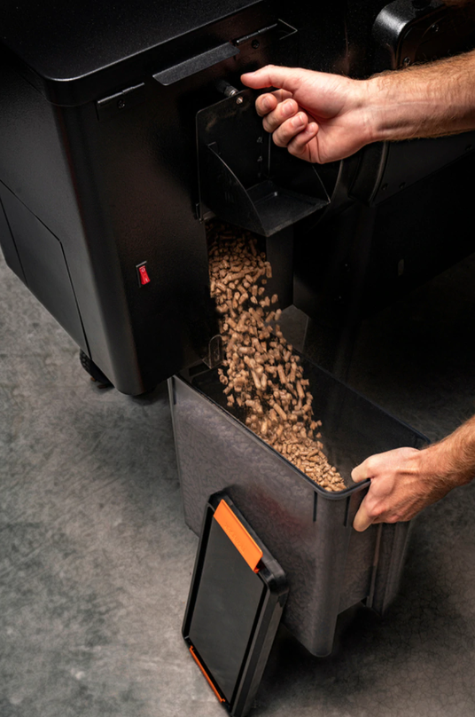 StayDry Pellet Storage Bin & Lid