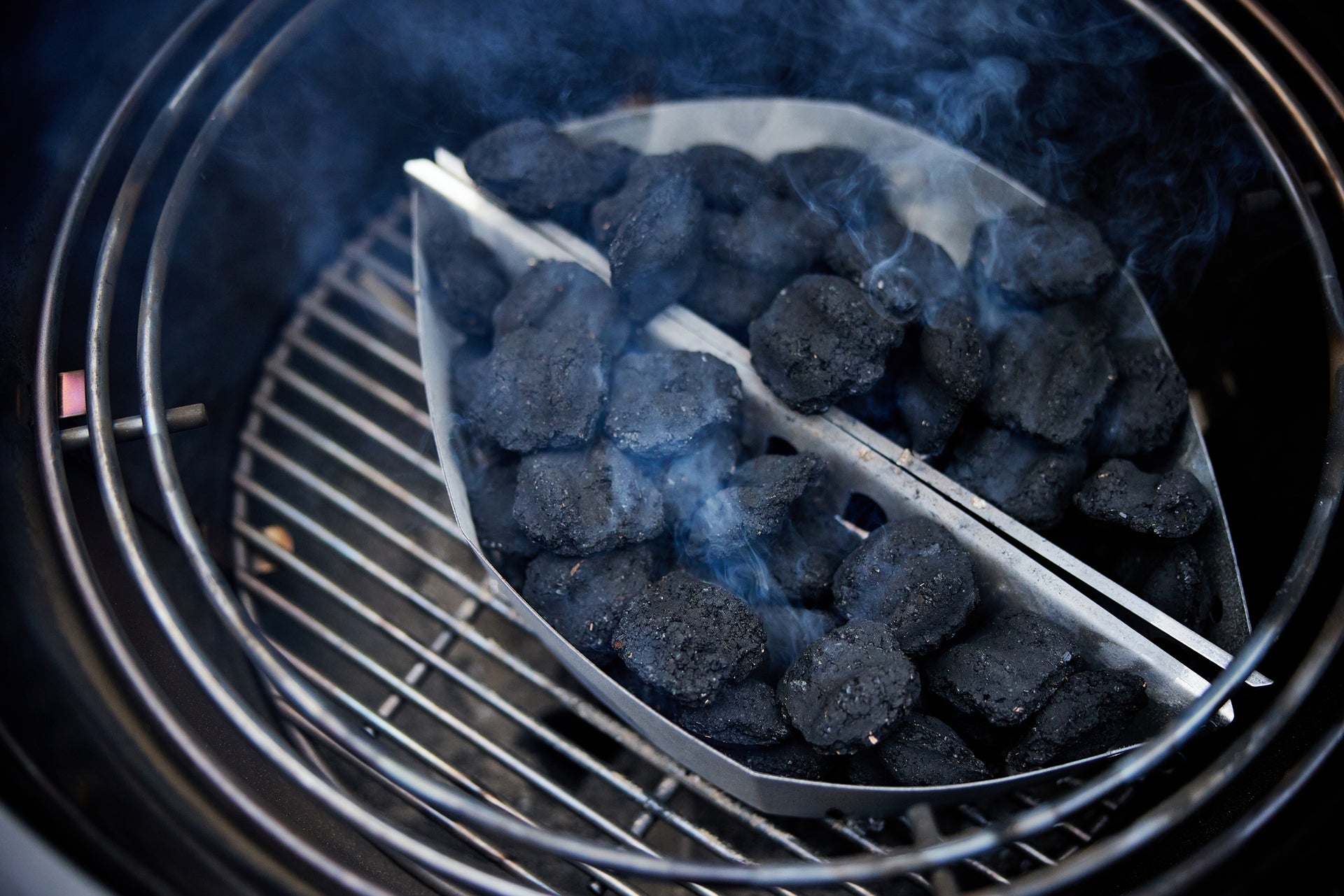 Summit Kamado E6 Grill