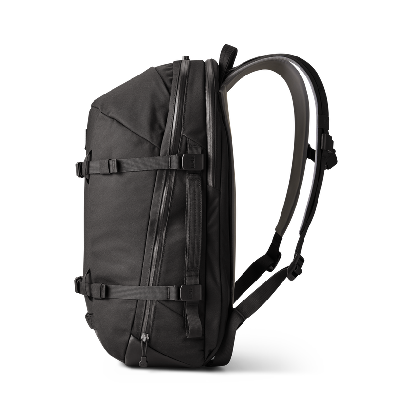 Crossroads 27L Backpack - Black