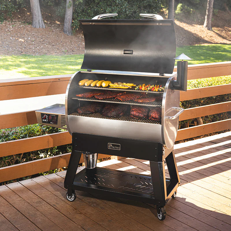 Flagship 1600 Pellet Grill