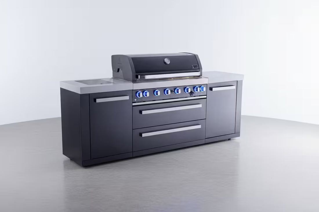 805 6-Burner Black Series Island