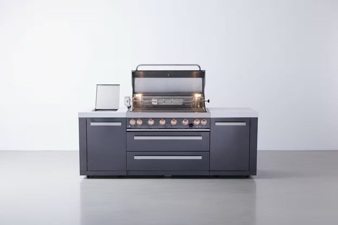 805 6-Burner Black Series Island