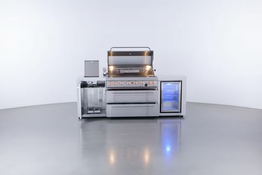 805 6-Burner Deluxe Island w/ Fridge