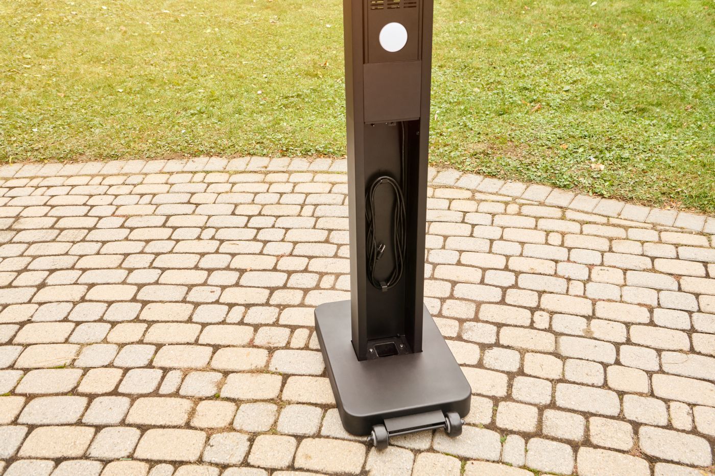 Phantom Freestand Outdoor Electric Infrared Heater