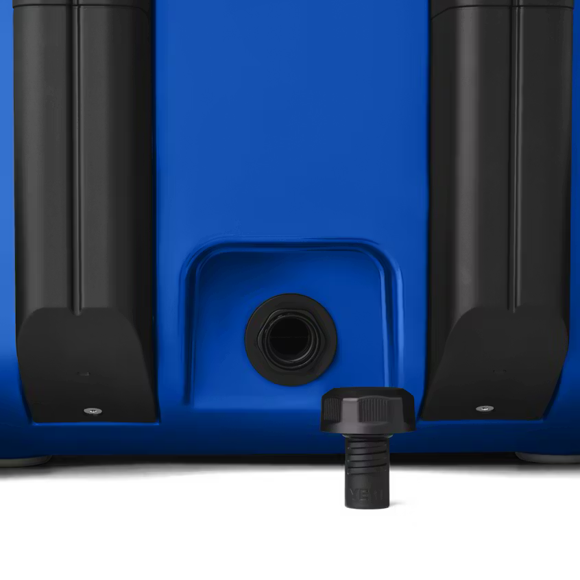 Roadie 32 Wheeled Cooler - Royal Blue