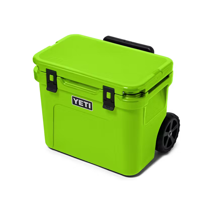 Roadie 32 Wheeled Cooler - Venom