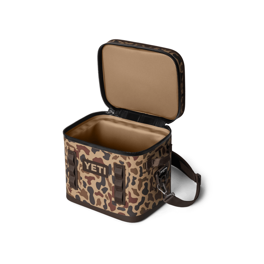 Hopper Flip 12 - Wetlands Camo
