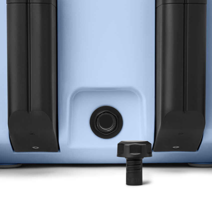 Roadie 32 Wheeled Cooler - Big Sky Blue