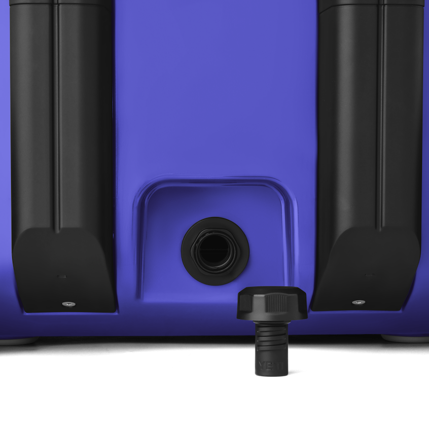 Roadie 32 Wheeled Cooler - Ultramarine Violet
