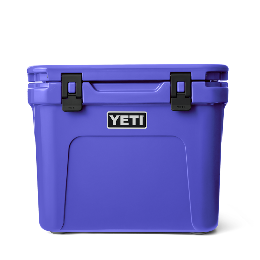 Roadie 32 Wheeled Cooler - Ultramarine Violet