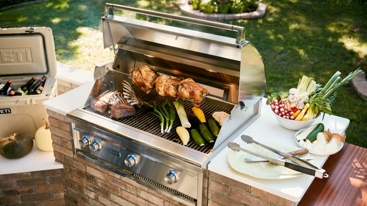 36" Professional Built-in Grill with All Trident Infrared Burners and Rotisserie (L36ATR)