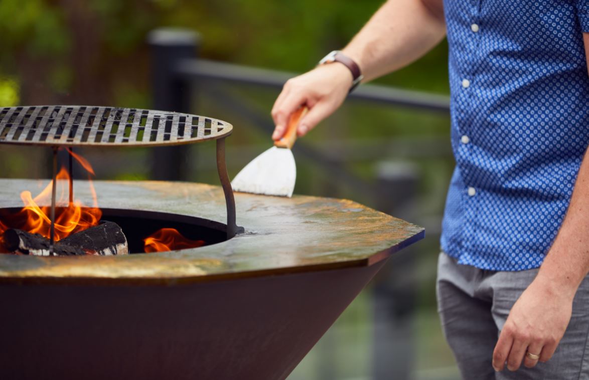 Wood Fired Grill with Low Pedestal